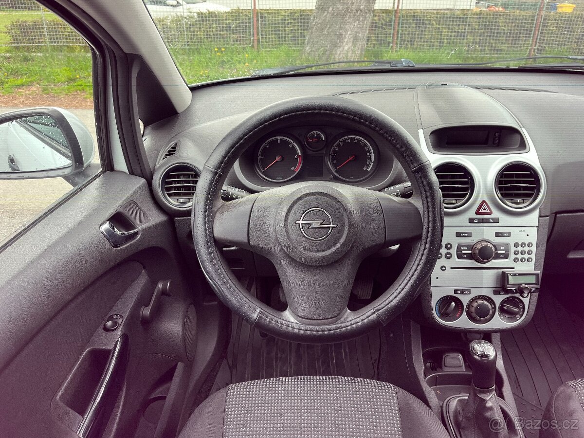 Opel Corsa 1,3 CDTi Serviska, Tažné, Klima - 9