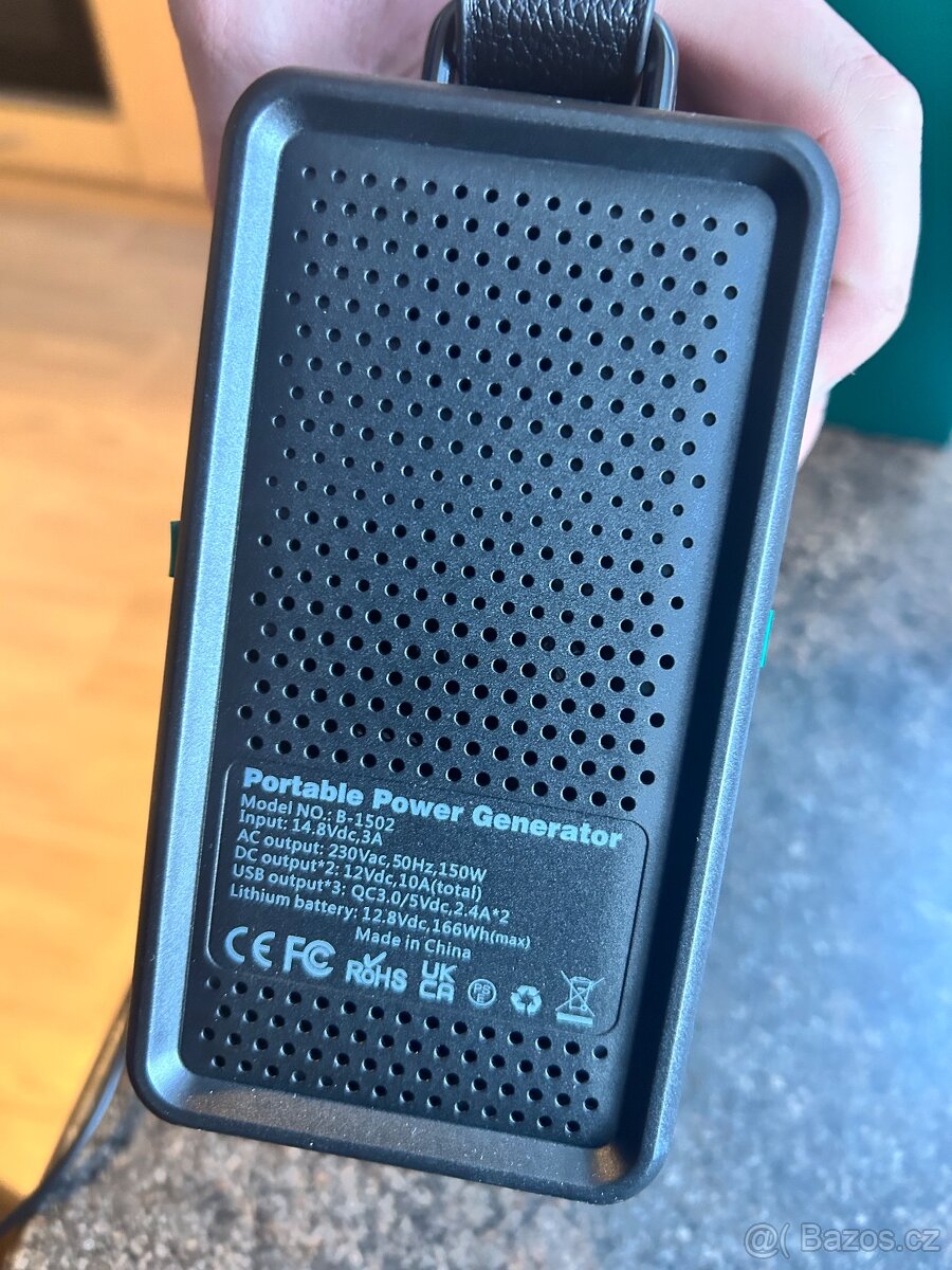 Přenosný solární generátor Power station 166Wh - 9