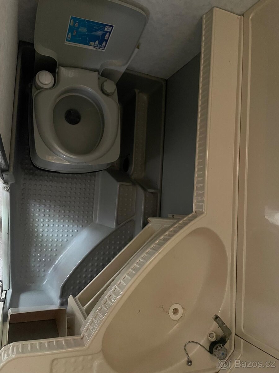 Hobby 460, předstan, WC, 4 osoby, STK , max 1100kg - 9