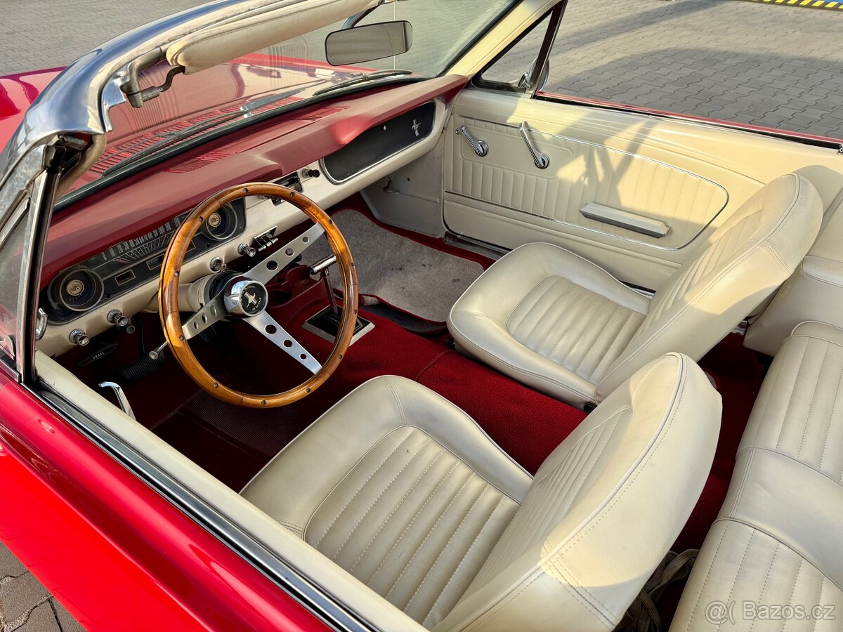 1965 Ford Mustang Convertible 289 V8 - 9