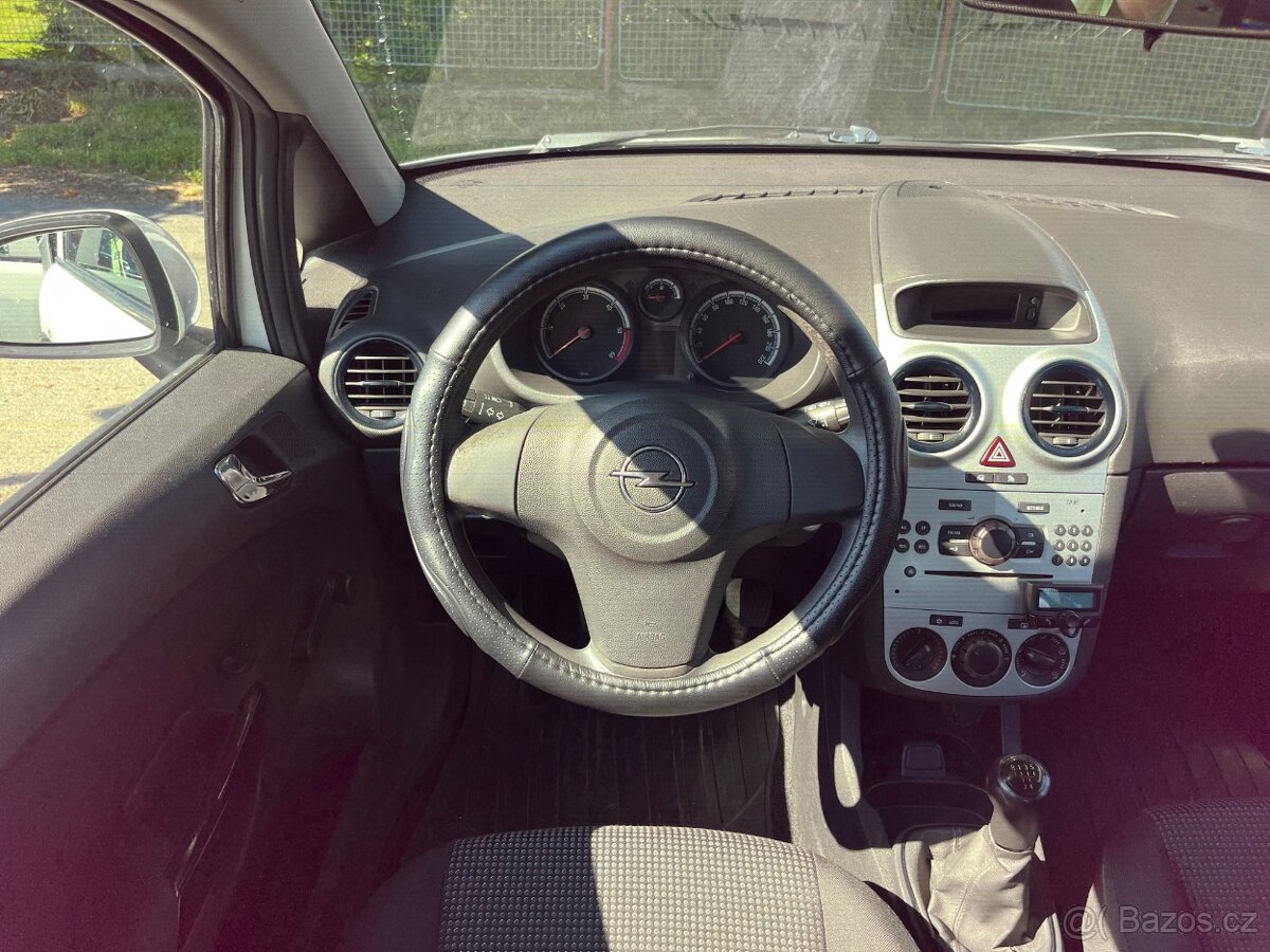 Opel Corsa 1,3 CDTi Serviska, Tažné, Klima - 9