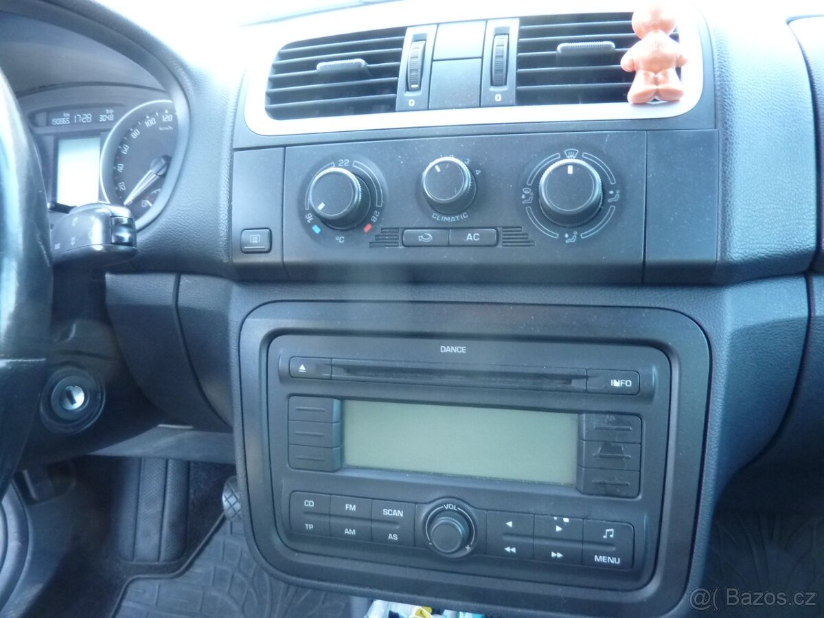 ŠKODA FABIA KOMBI SPORT 1.2 51 KW 2009 KLIMA - 9