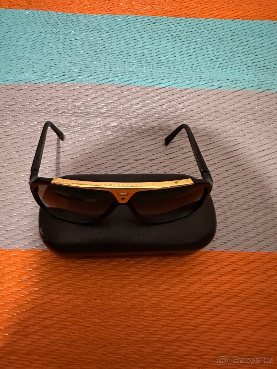 Sluneční brýle LV - 9