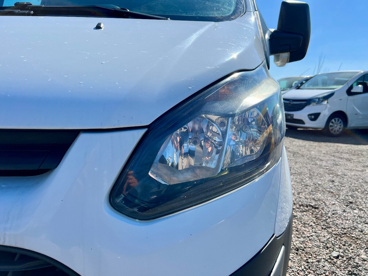 Ford Transit Custom 2.2d 6 míst L1, Klima, Stav - 9