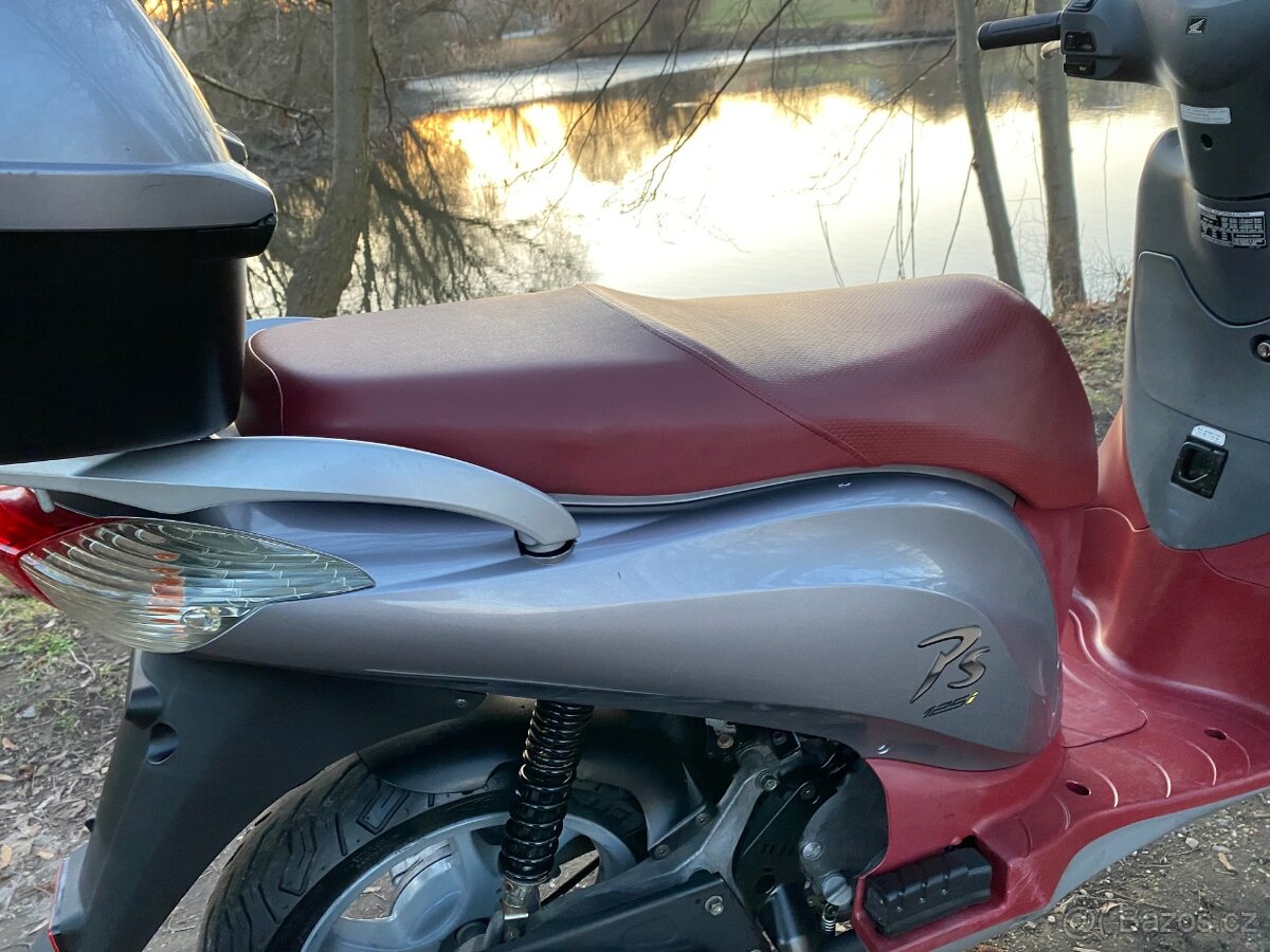 Honda Ps 125 i.e - 9