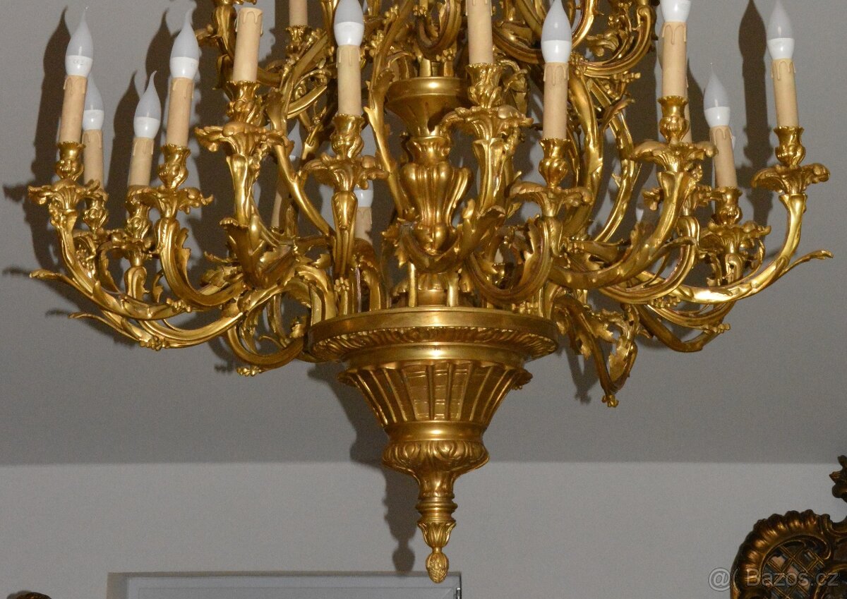 Zámecký bronzový lustr - UNIKÁT - 30 ramen - 142cm - 9