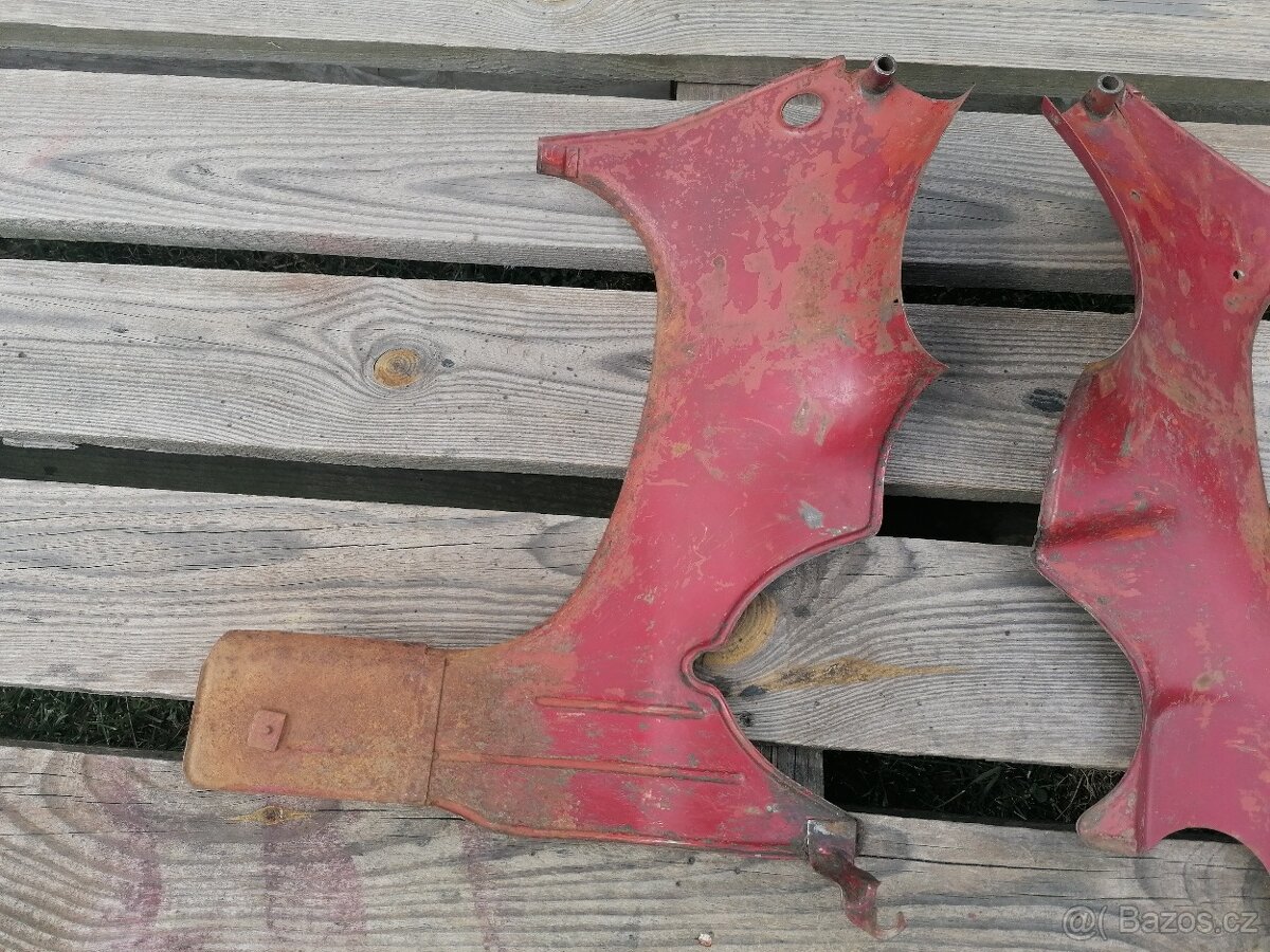 Podsedlové plechy na Jawa, CZ 175/ 356, 125/ 355 - 9