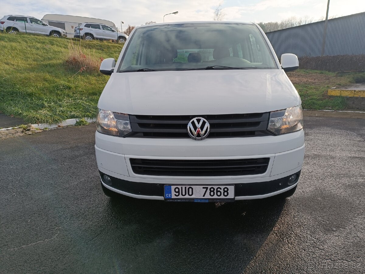 Volkswagen Caravelle T5 2.0 TDI 132 KW. 2010. - 9