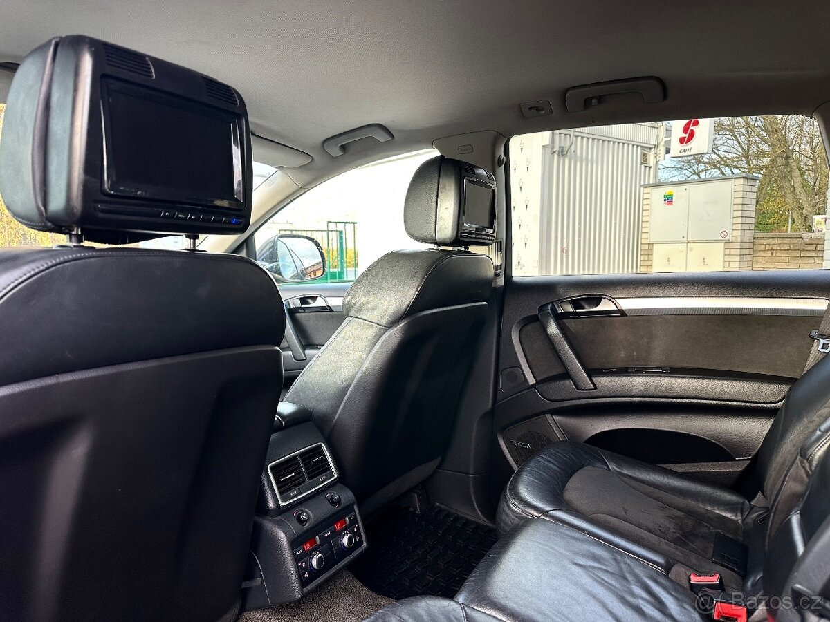 AUDI Q7 4.2 FSI 257KW 7 MÍST - 9