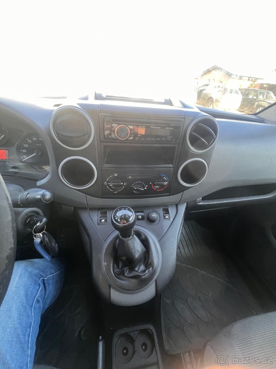 Peugeot Partner, Peugeot Partner; 1,6 HDI - vadný motor - 9