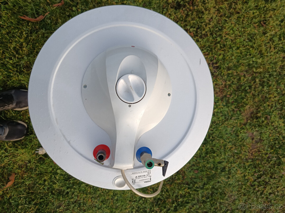 ELEKTRICKÝ BOJLER MORA - 80L - 9