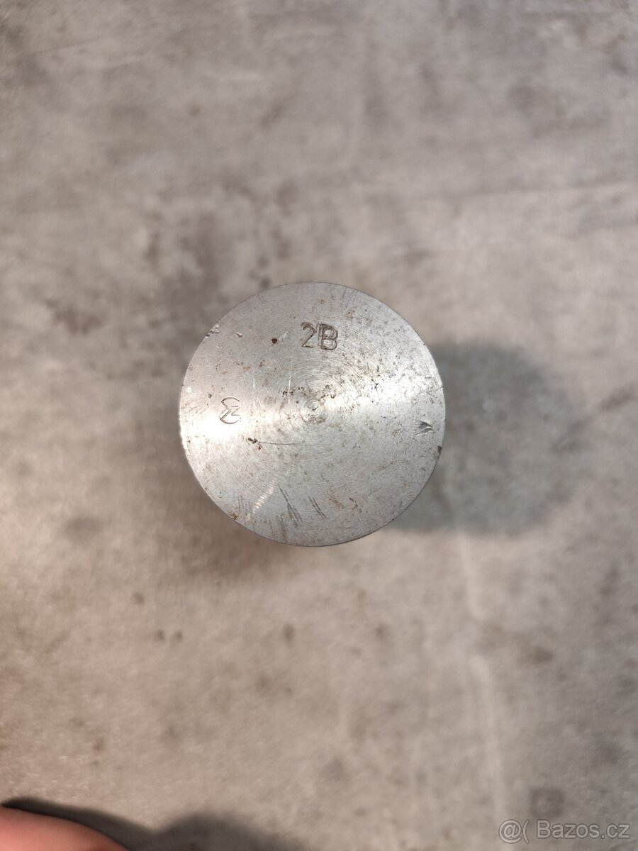 Válec pionýr - výbrus - 9