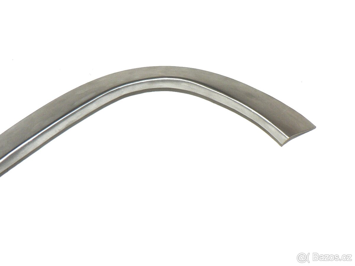 Zadní vnější podběhy na Tatru 613 - 9