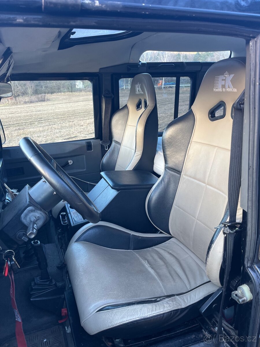 Land Rover Defender 110SW 2,5TD5 - 9