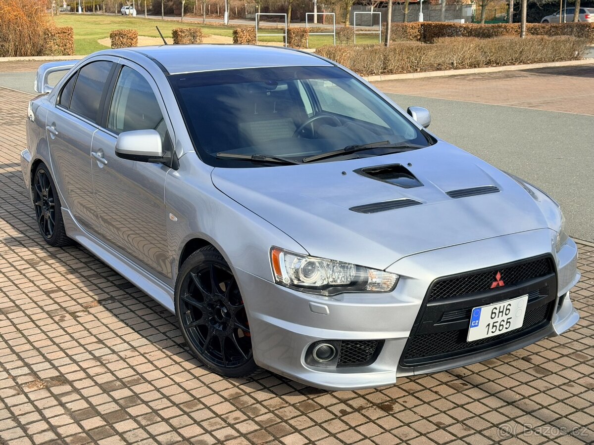 Mitsubishi Lancer 2013 - 9