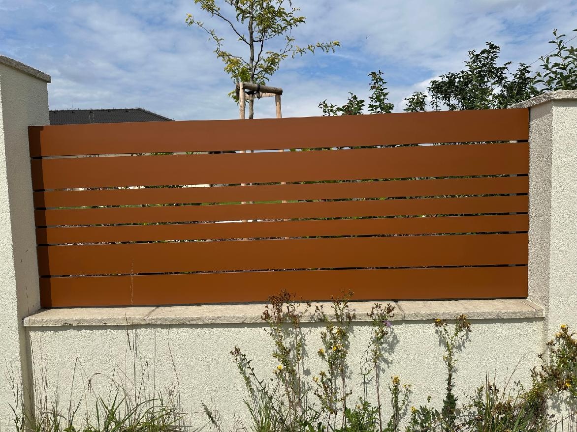 Hliníková prkna na plot - 9