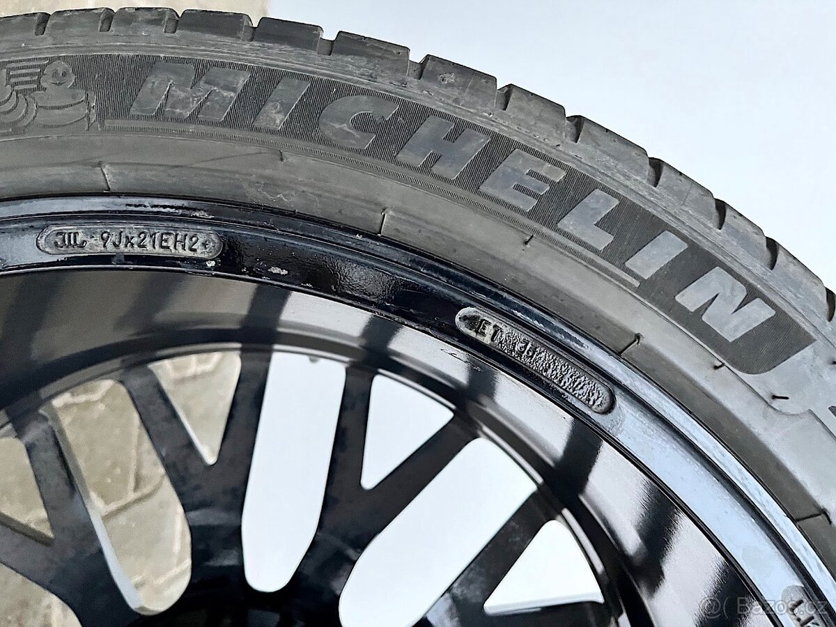 21" sada: 4x letní pneu MICHELIN, 4x disk, 4x senzor tlaku - 9