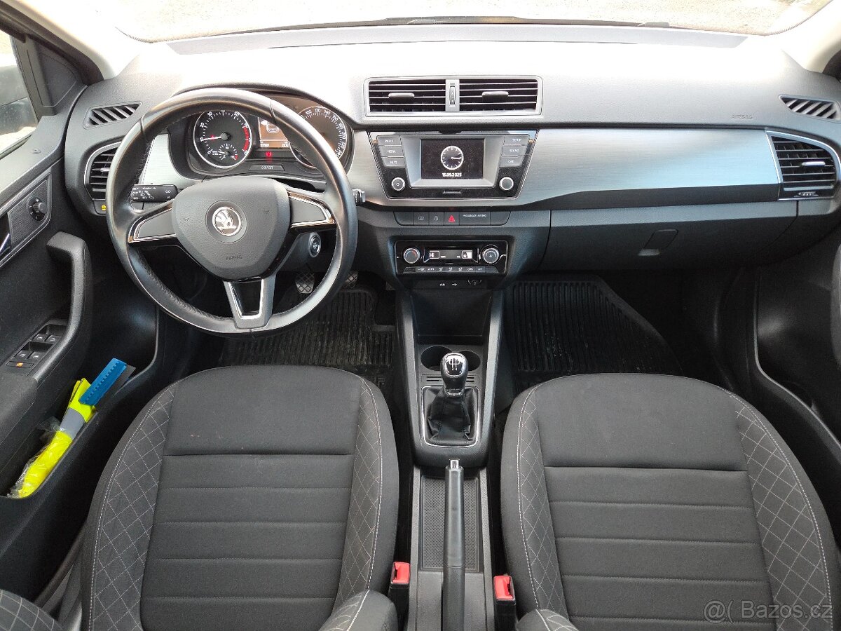 Skoda Fabia 1.2TSi 66kw i na splátky VŠEM rok 2015 - 9