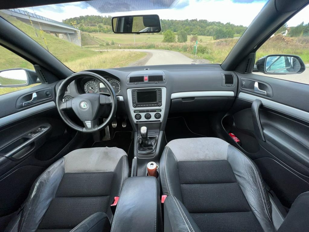 Škoda Octavia 2 RS sedan 2.0TFSI 147KW BWA GVT LF9R 2006 - 9