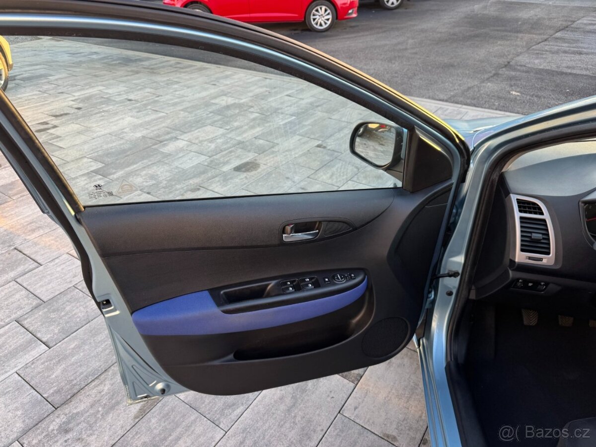 Hyundai i20 1,2i 57 kw Klima - 9
