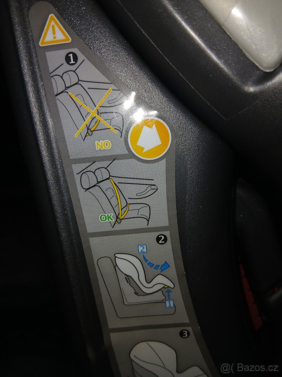 Polohovací autosedačka Chicco 9-18 kg - 9