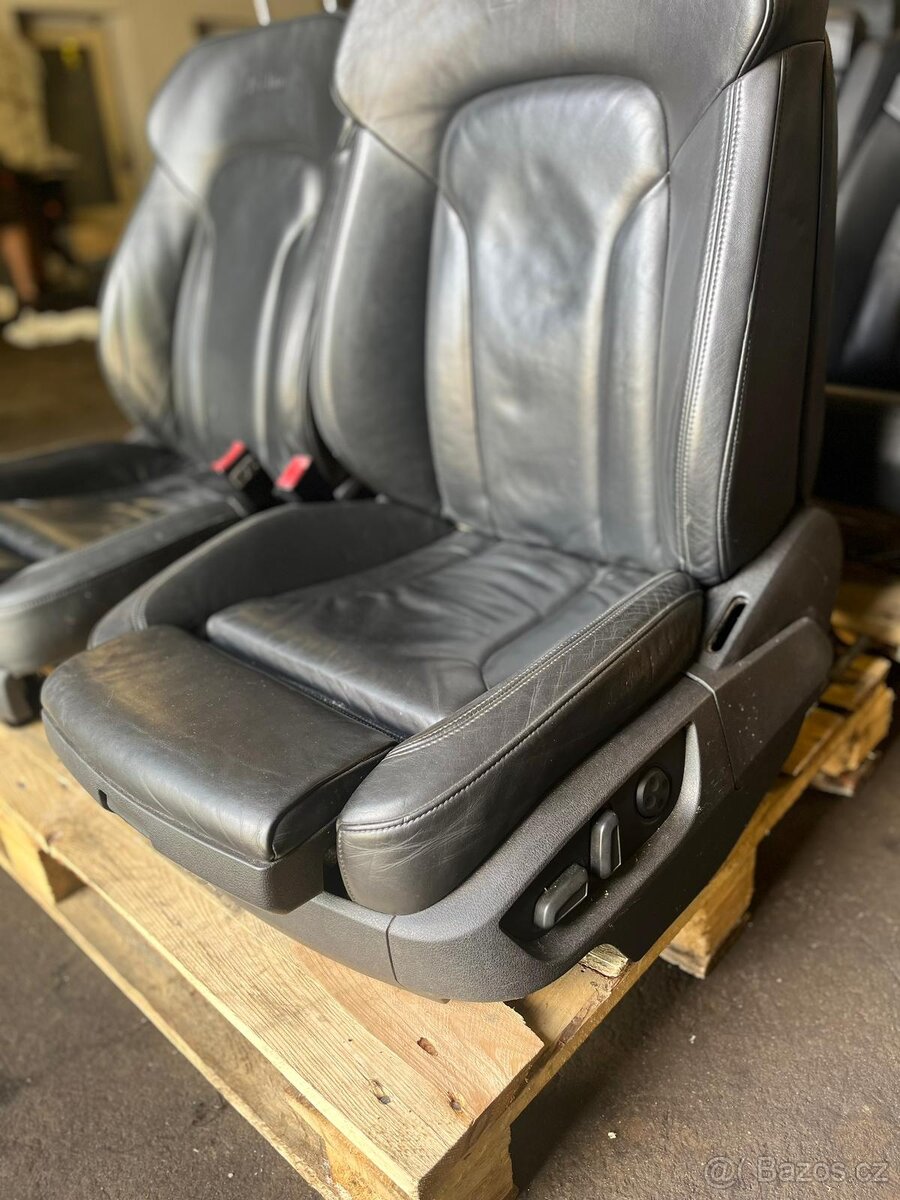 /// Sedačky Audi Q7 S-line kůže 2008 /// - 9