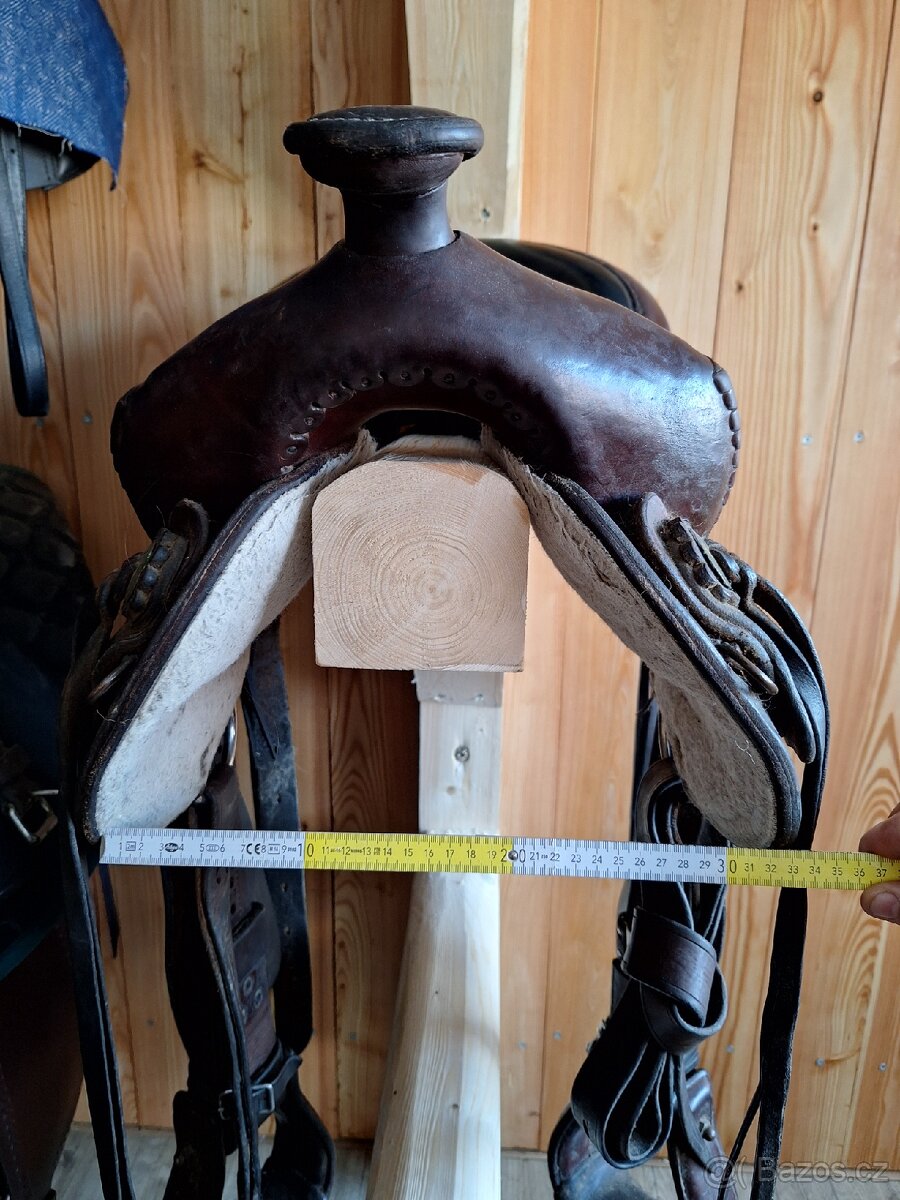 Prodám westernové sedlo 16" - 9
