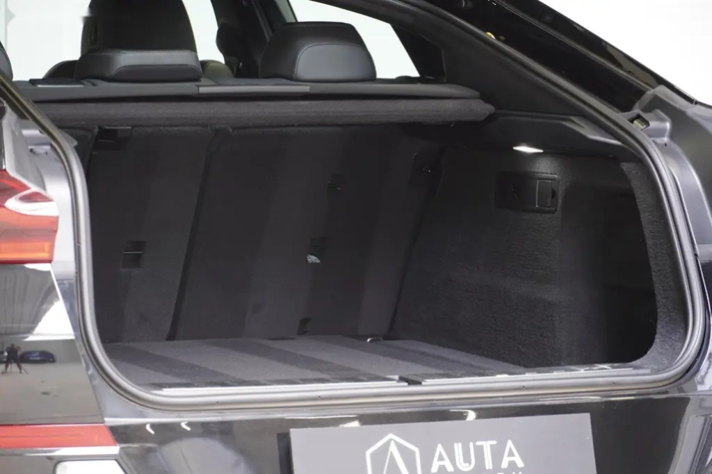 BMW X6, 40i,KOMFORT,KAMERA,ČR,DPH, - 9