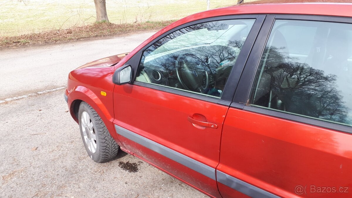 Prodáme vůz Ford Fusion - 9