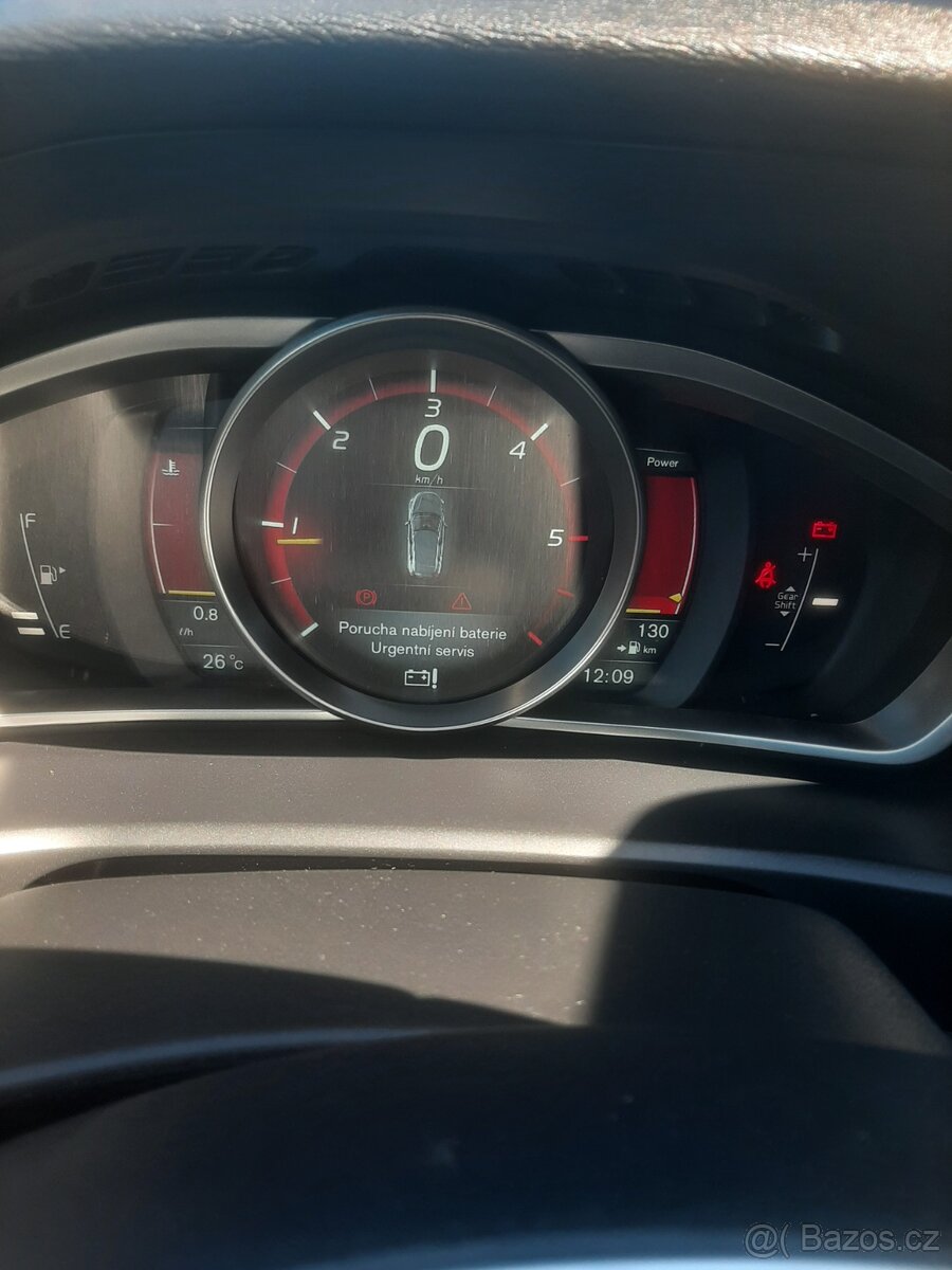 Volvo V40 D2 1.6.tdi 83 kw - 9
