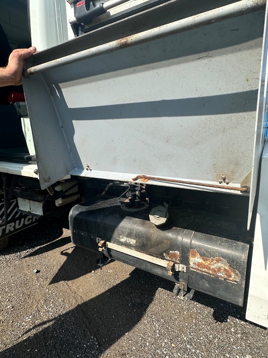 Fuso Canter - odtahový vůz - 9