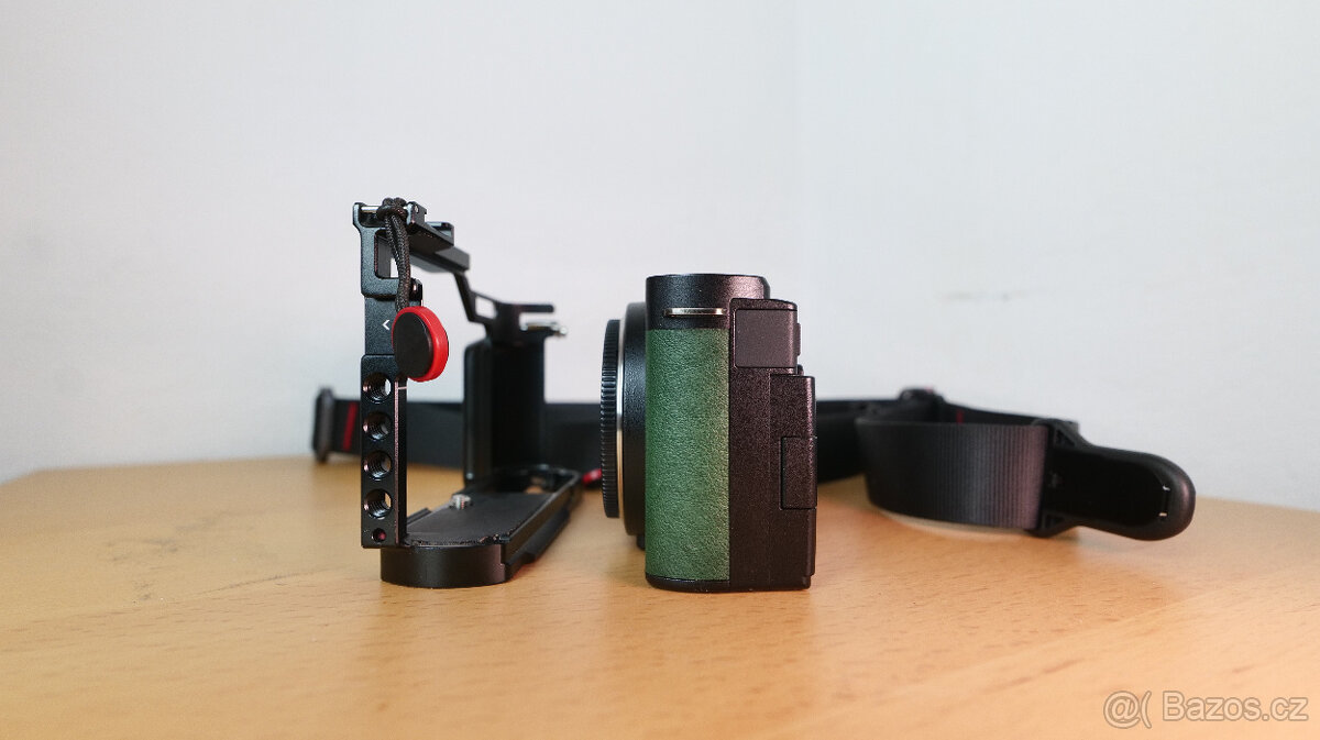 Panasonic Lumix S9 + SmallRig klec + Peak Design popruh - 9