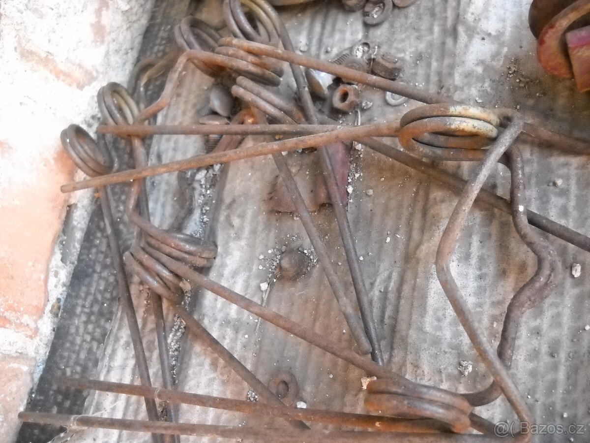 E 512 -514 vrchní hřídel elevátoru - 9