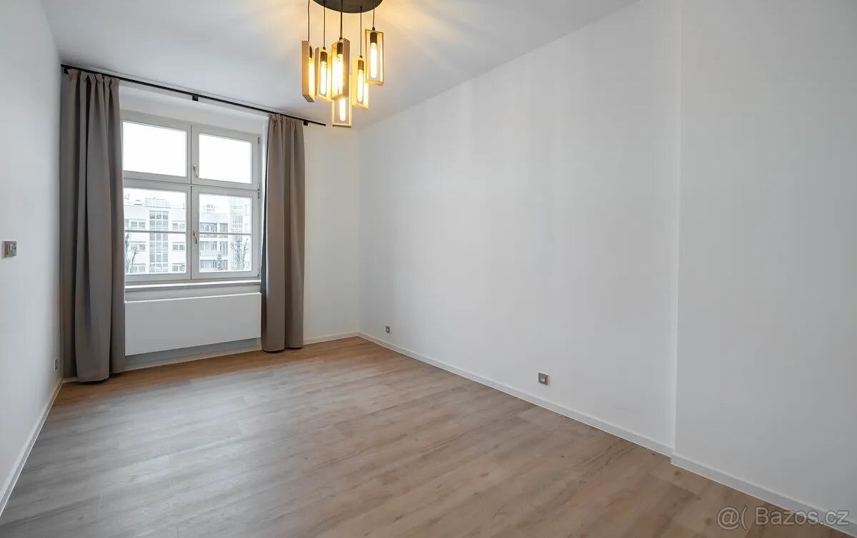 Pronájem 2+kk - 9