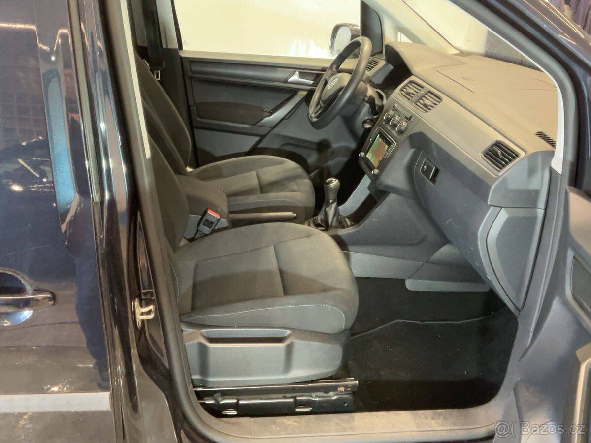VW Caddy Maxi 2.0 TDI 75kW,7,Navi,1.Majitel,Tažné,2016 - 9