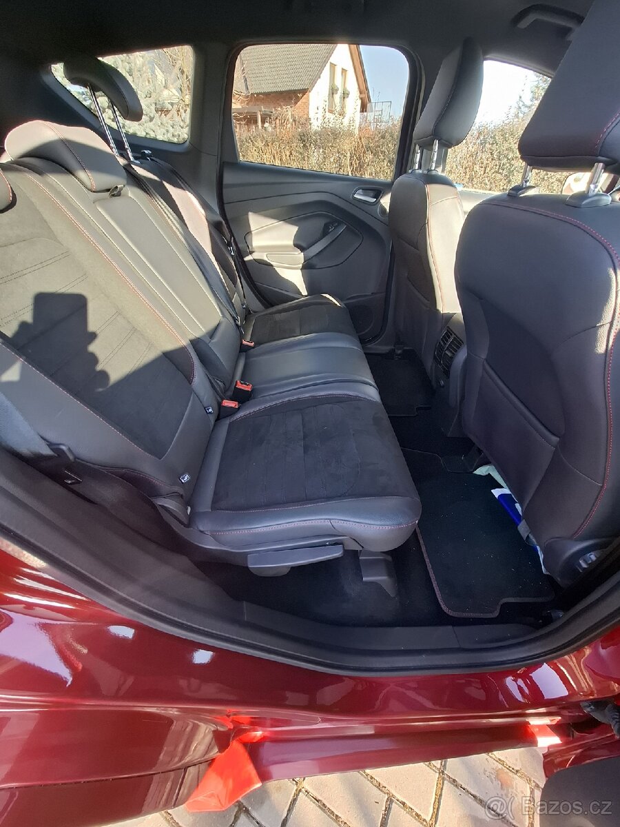 Ford Kuga ST,2,0 TDCI,132 kw,4x4 - 9