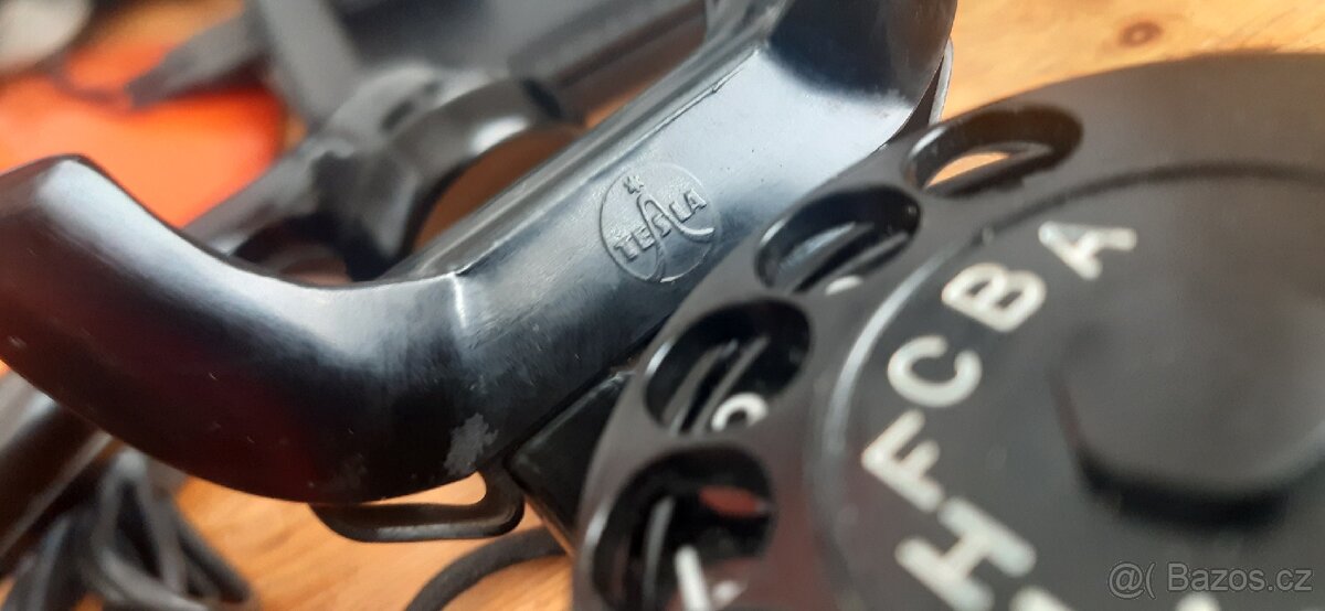 Starý telefon Tesla - 9