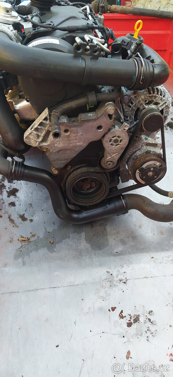 MOTOR OCTÁVIA 2 - 9