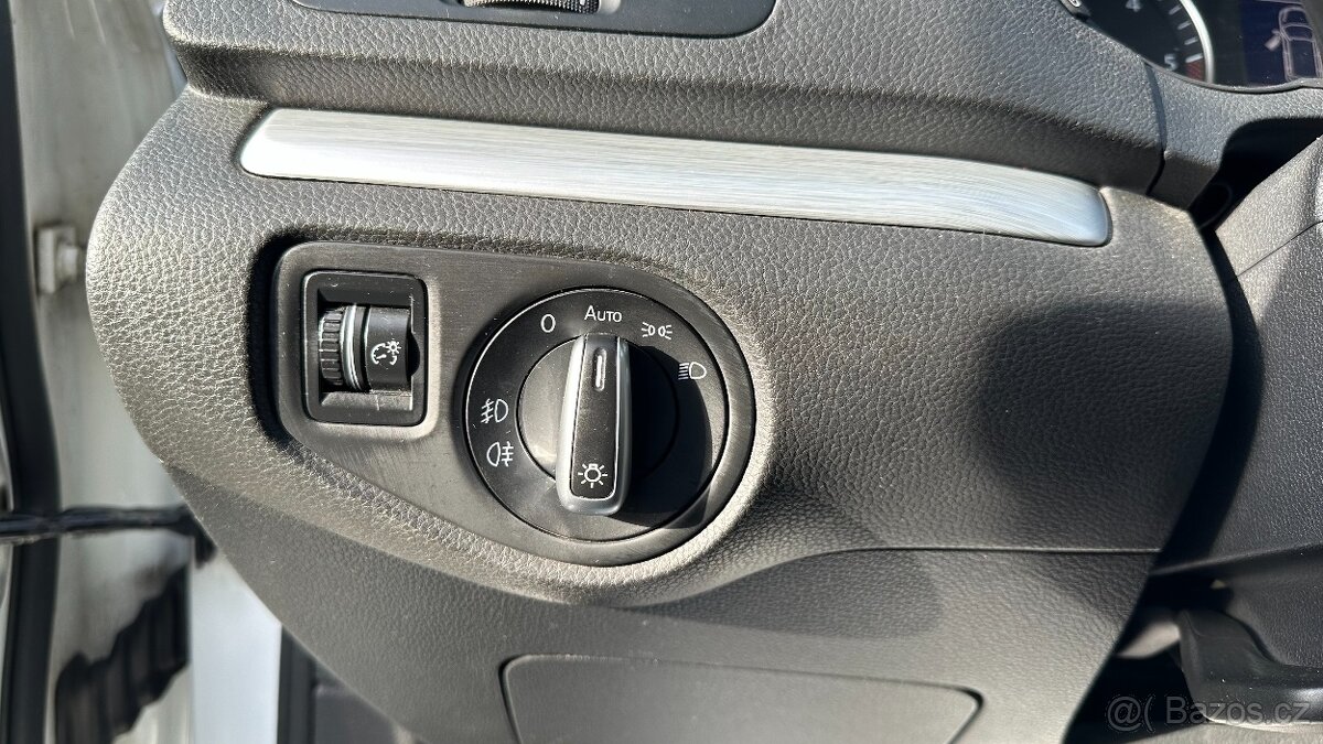 Volkswagen Sharan 2.0TDI 85kW DPH,Tažné,ACC - 9