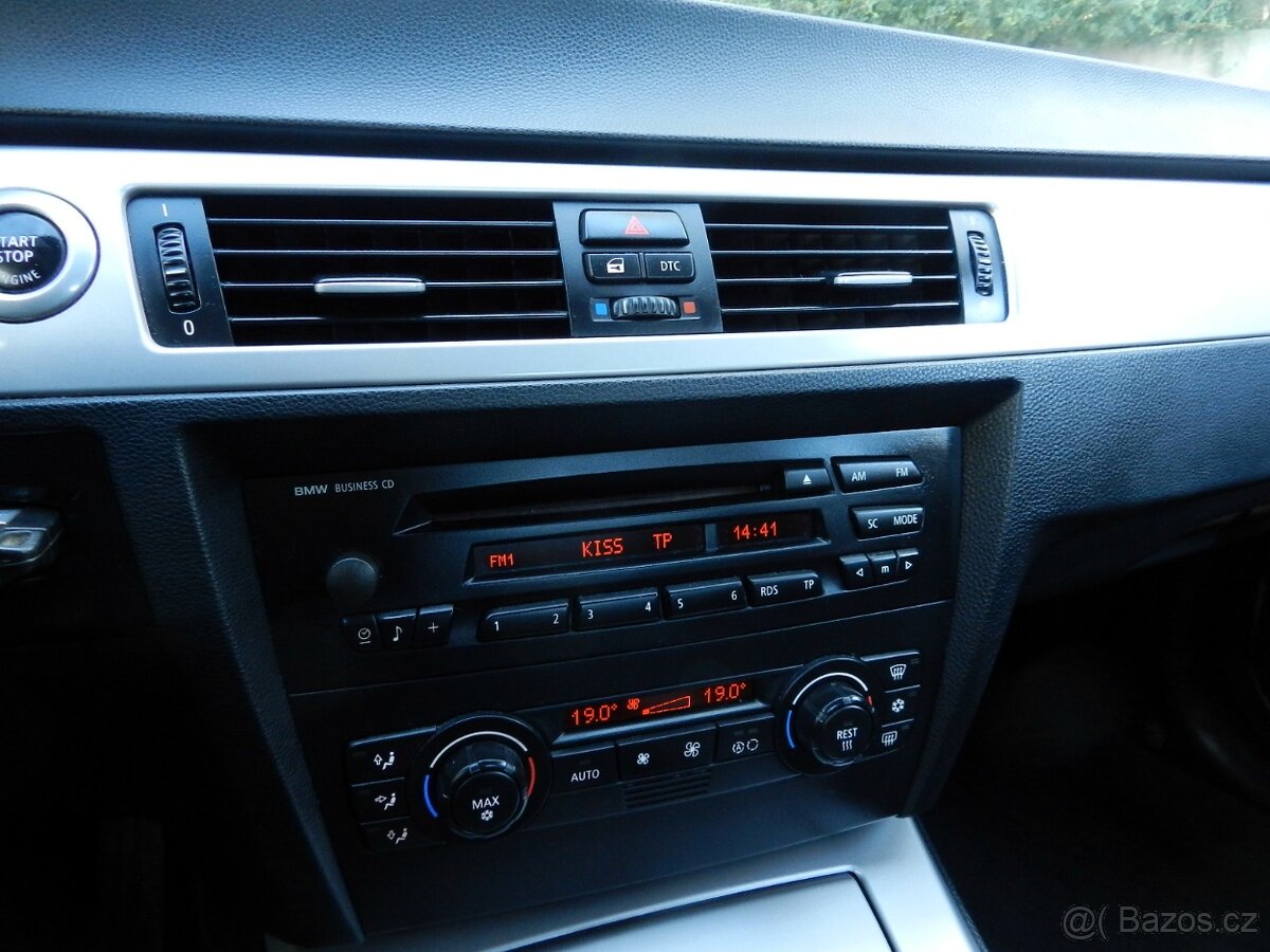 BMW 320i E90 110 kW r.v. 2006 - 9