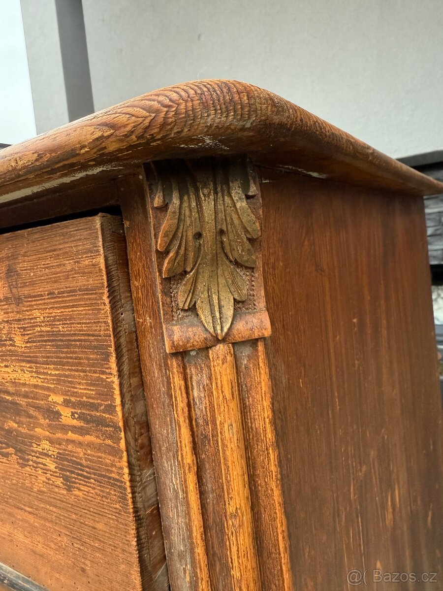Starožitná komoda 4 šuplíky - 9