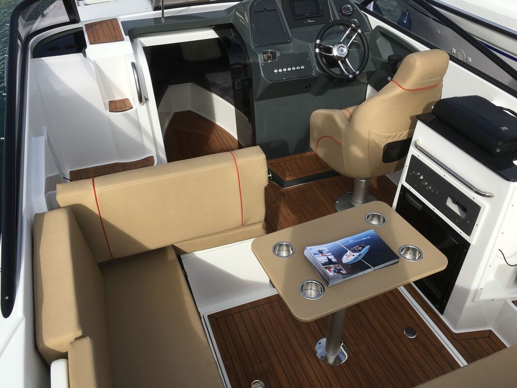 OceanMaster 680DC , Kajutová loď . - 9