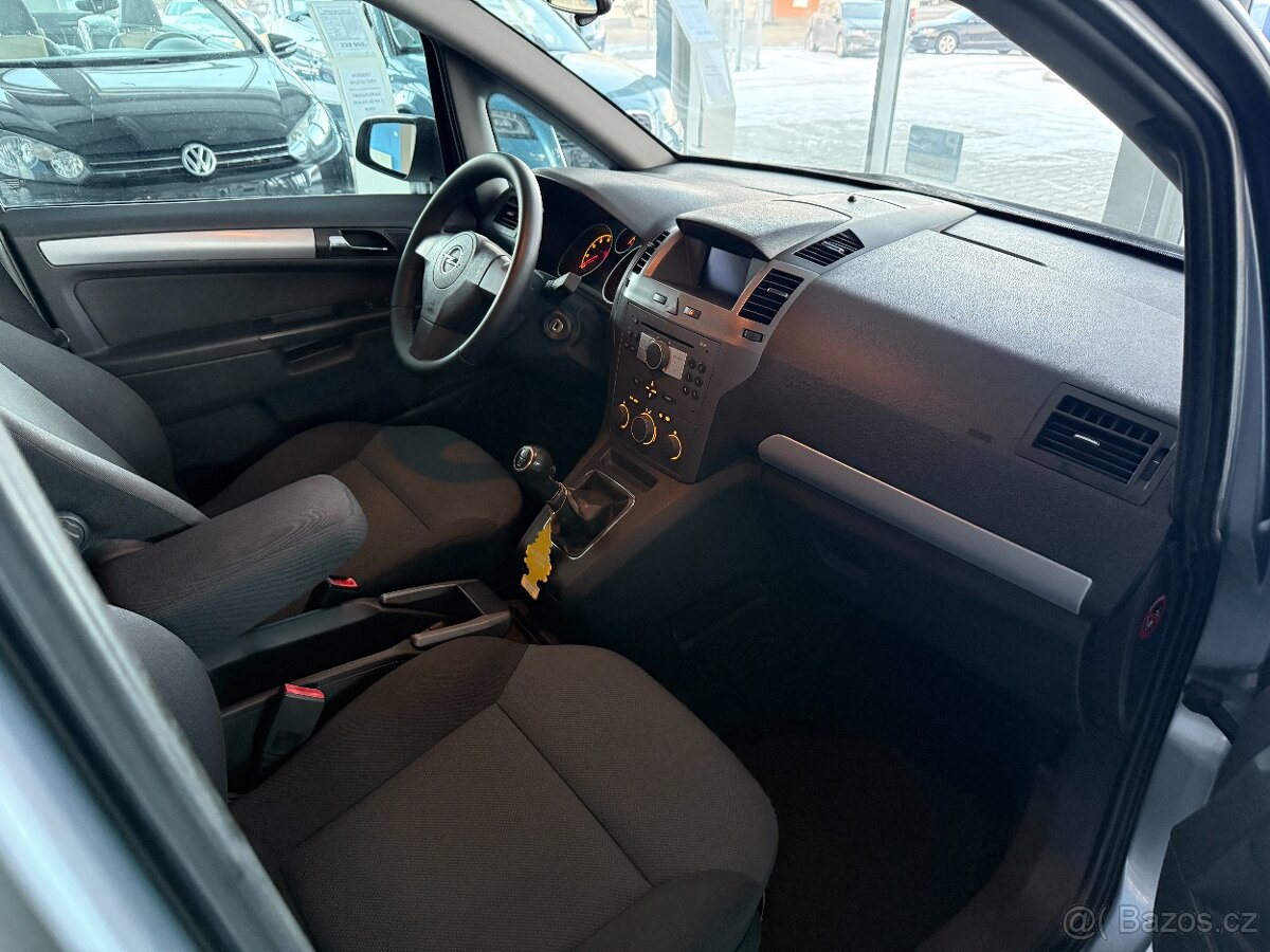 Opel Zafira 1.6 77kW,SERVISKA,7.MÍST - 9