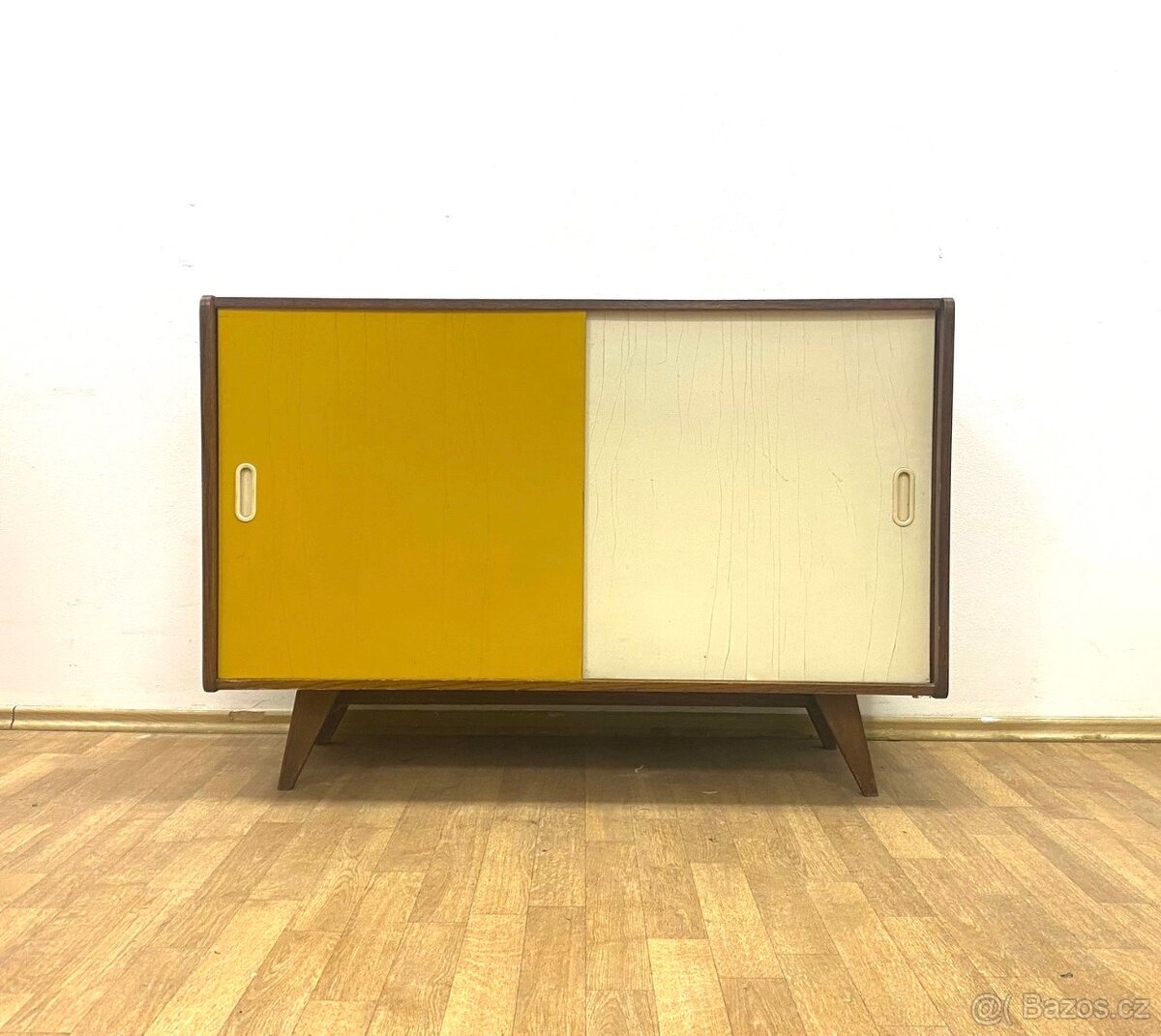 Retro komoda Jiroutek 60. léta - 9