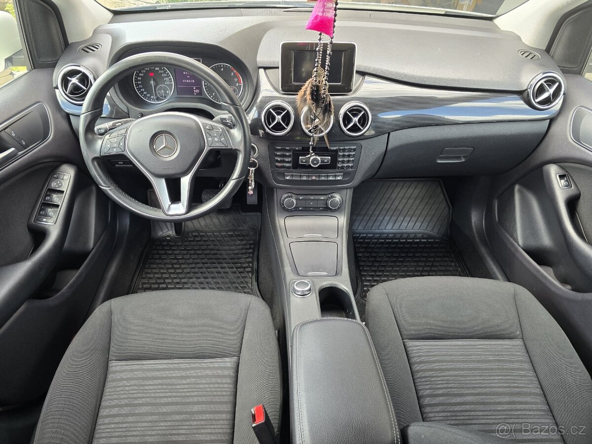 Mercedes Benz B180 W246 automat 2014 - 9