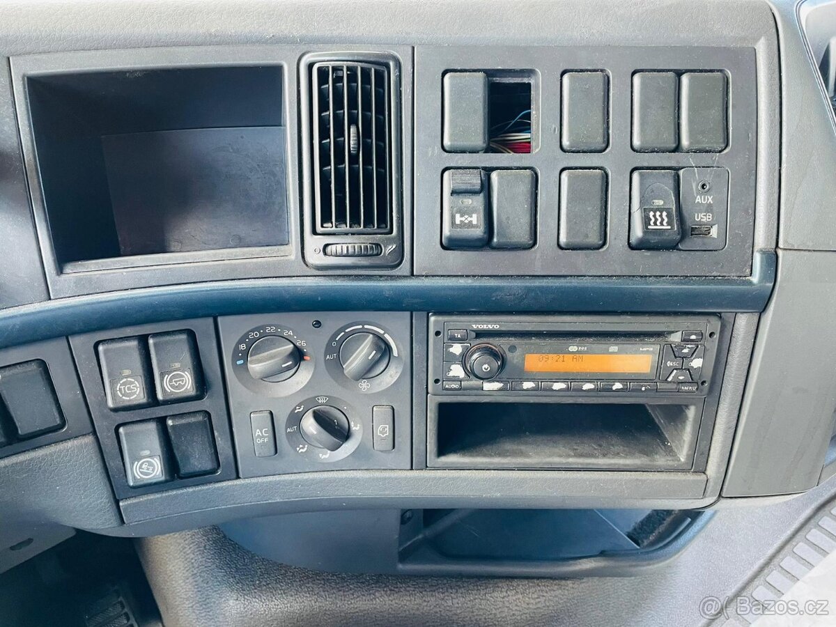 Volvo 420 EEV tahač - 9