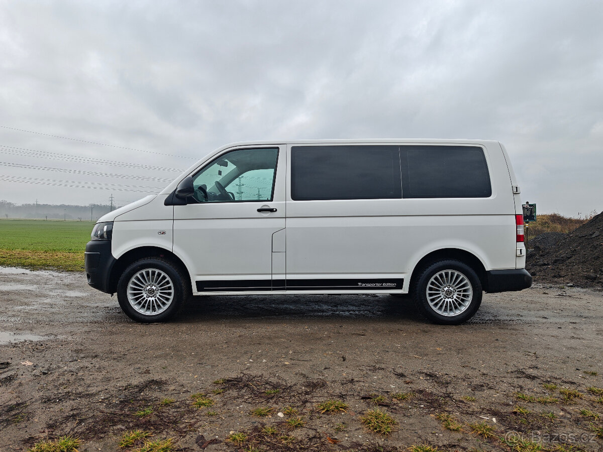 VW Transporter T5.1,2.0TDI,manuál,2014,9 míst,200xxxkm - 9