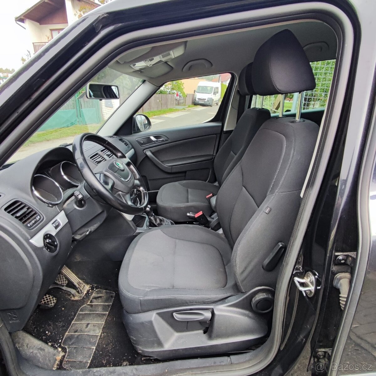 Škoda Yeti 1.2 tsi benzín rok 2014 - 9