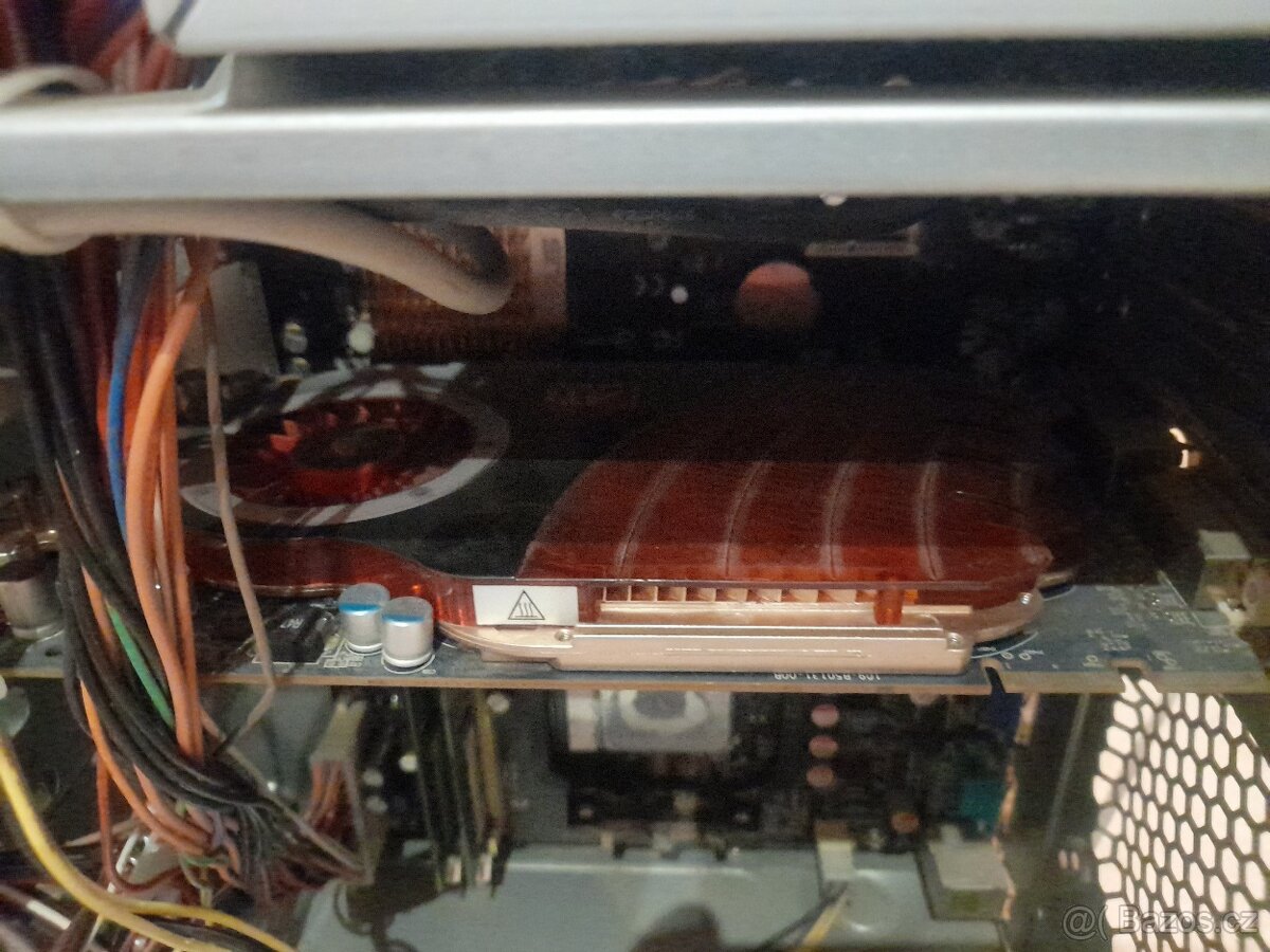 Počítač Fujitsu- Siemens - 9