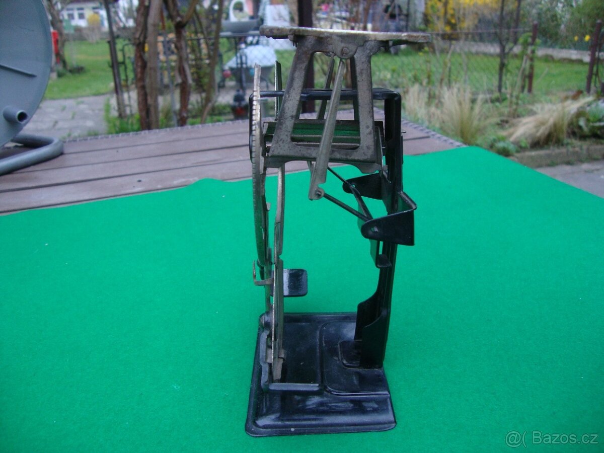 Raritní poštovní váha na dopisy z Rakouska Uherska Secesní - 9